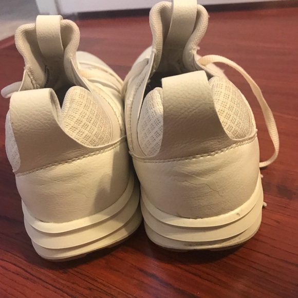 White Puma Sneakers - Picture 2 of 4